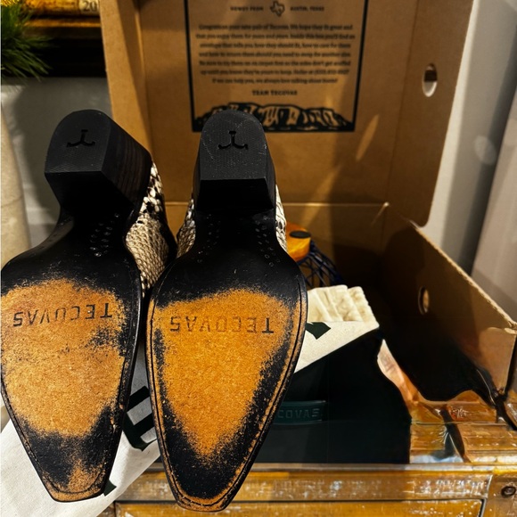 Tecovas Daisy Python - Picture 7 of 9